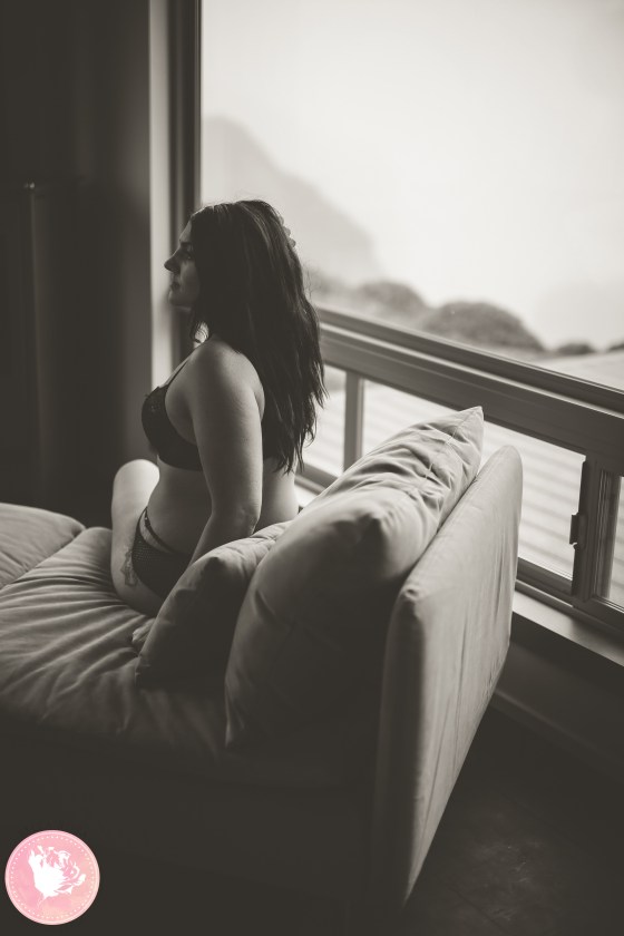 boudoir-posing